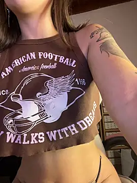 LittleBabyCat22 online show from April 24, 2026, 1:52 am