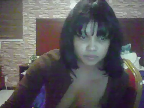 Yolisa4544 online show from July 8, 2026, 3:33 am