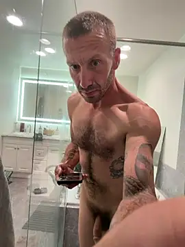 Prettyboy0309 online show from August 4, 2026, 8:44 pm