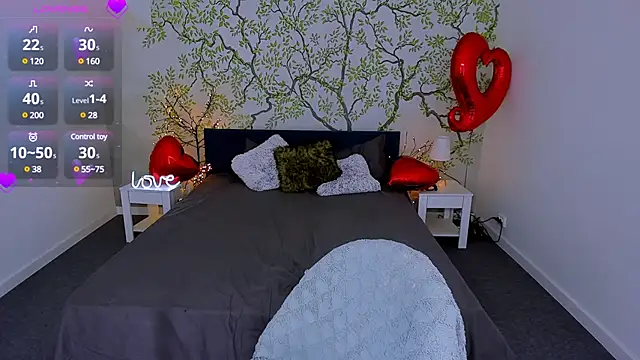 JeannieFox  online show from February 13, 2025, 9:06 pm