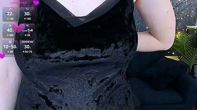 JeannieFox  online show from March 7, 2025, 2:12 pm