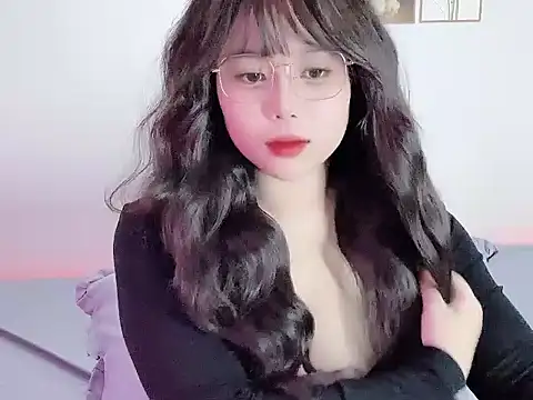   Lyly   online show from November 3, 2025, 2:35 am