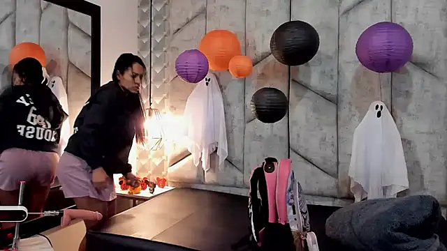 NiicolleMiller online show from October 30, 2025, 11:33 am