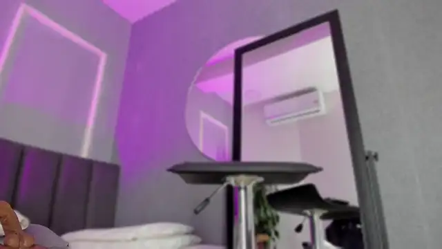 babepolly online show from March 5, 2025, 10:33 am