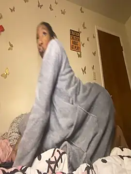 Iceblanca online show from December 4, 2025, 7:50 am