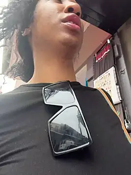 Iceblanca online show from April 21, 2026, 7:28 pm