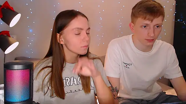 juliaanddima online show from January 16, 2025, 8:57 pm