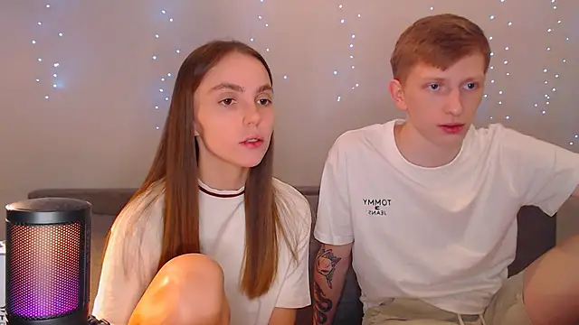 juliaanddima online show from March 16, 2025, 8:21 pm