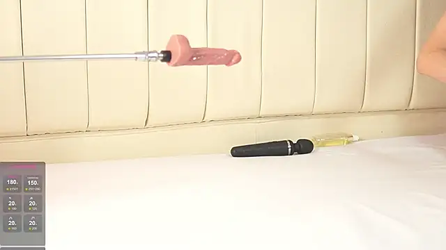 caroline adams  online show from February 10, 2025, 10:30 pm