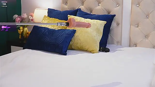 caroline adams  online show from April 21, 2026, 10:23 pm