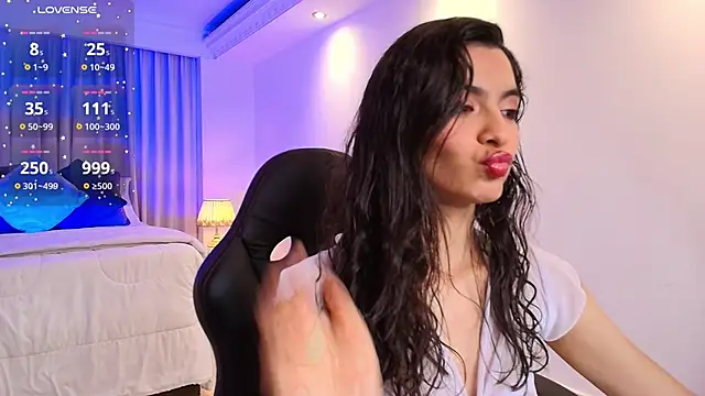 miiaa evans online show from March 19, 2025, 3:30 am