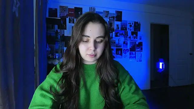 Tenderalise online show from January 6, 2025, 7:35 pm