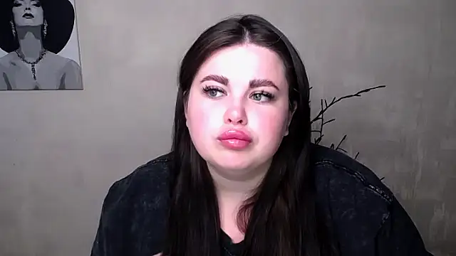 Emily Mo online show from September 17, 2025, 5:20 am