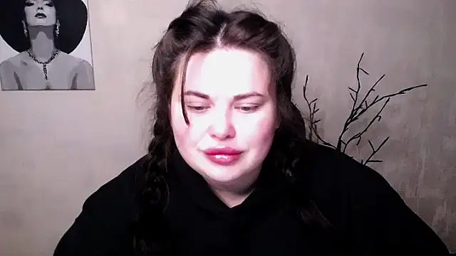 Emily Mo online show from October 2, 2025, 5:47 am