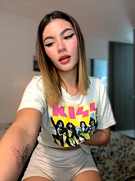 Your Honeey online show from September 22, 2025, 2:02 am