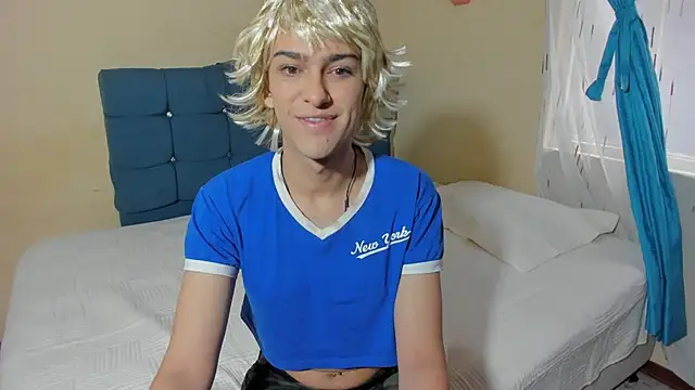 sweet1Girl online show from October 25, 2025, 12:02 pm