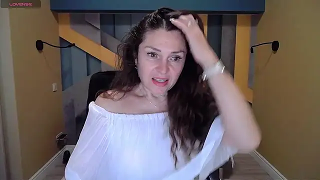 EllaLong online show from December 20, 2024, 12:27 pm