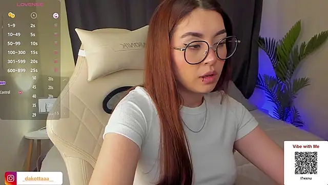 Snapshot of dakottaa_ chatting on February 10, 2025, 11:02 pm dakottaa online show from February 10, 2025, 11:02 pm