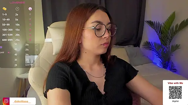 Snapshot of dakottaa_ chatting on March 6, 2025, 12:10 am dakottaa online show from March 6, 2025, 12:10 am