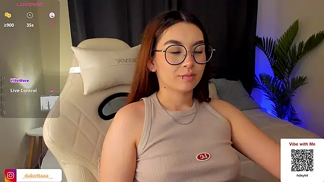 Snapshot of dakottaa_ chatting on March 7, 2025, 2:15 am dakottaa online show from March 7, 2025, 2:15 am