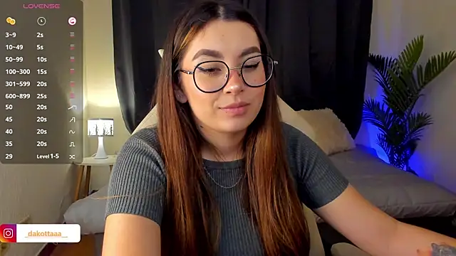 Snapshot of dakottaa_ chatting on September 22, 2025, 11:07 pm dakottaa online show from September 22, 2025, 11:07 pm