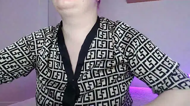 Karolina love  online show from February 22, 2026, 7:56 pm