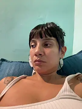 Snapshot of kitty__horny chatting on December 15, 2024, 11:09 pm kitty horny online show from December 15, 2024, 11:09 pm