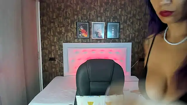 Snapshot of kitty__horny chatting on January 16, 2025, 11:37 am kitty horny online show from January 16, 2025, 11:37 am