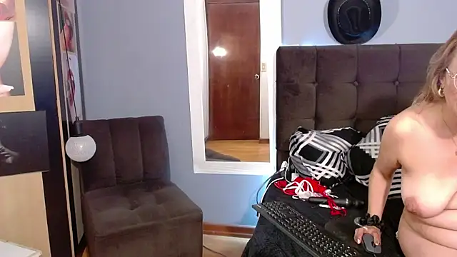 RubyWatson50 online show from March 22, 2025, 4:14 am