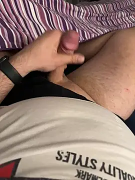 Snapshot of Adis1984Ger chatting on December 11, 2024, 10:49 pm Adis1984Ger online show from December 11, 2024, 10:49 pm