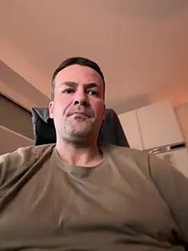 Snapshot of Adis1984Ger chatting on March 3, 2026, 9:53 pm Adis1984Ger online show from March 3, 2026, 9:53 pm