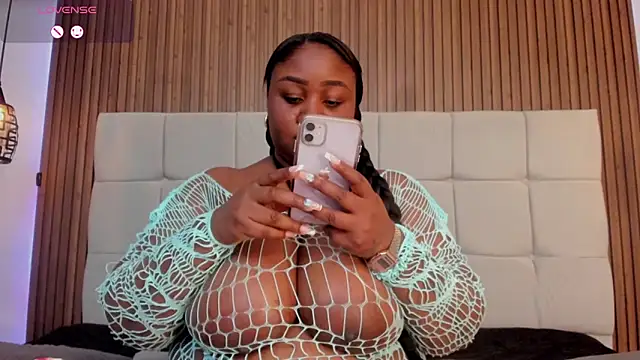 Saravy Blandon online show from September 17, 2025, 11:01 am