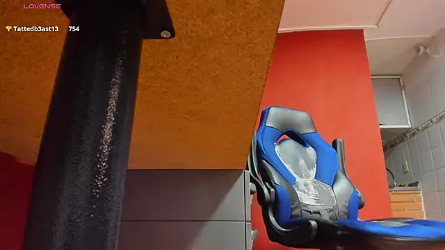 Maxi TheBigDaddy online show from March 3, 2025, 3:09 pm