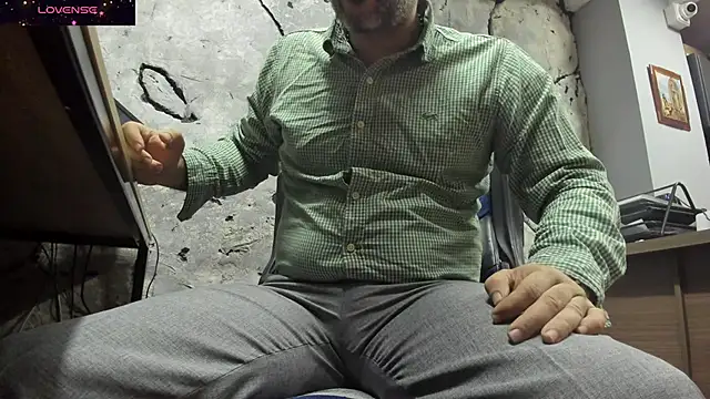 Maxi TheBigDaddy online show from September 14, 2025, 1:43 pm