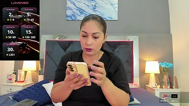 Lauralove 69 online show from September 29, 2025, 8:24 pm