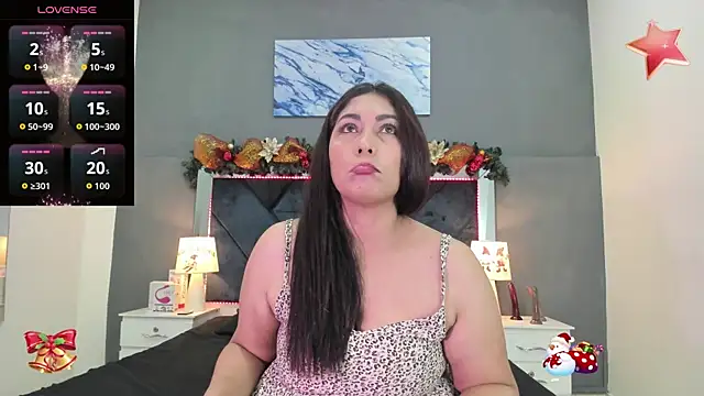 Lauralove 69 online show from December 19, 2025, 9:00 pm