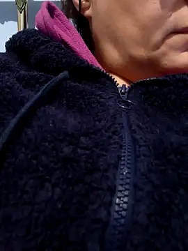 HAIRY PUSSY BIG online show from December 22, 2025, 7:00 pm