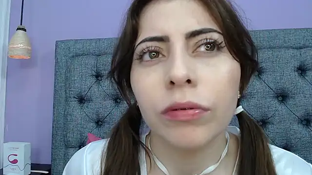 LilaSuni online show from December 18, 2024, 8:57 pm