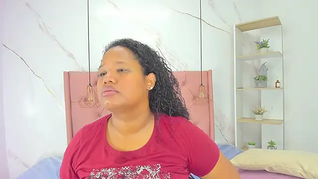 Belle Brunette online show from February 10, 2026, 11:25 am