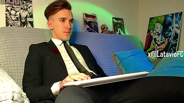 Midnighter  online show from May 13, 2026, 11:11 pm