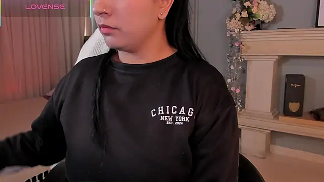 scarlet miller1 online show from March 8, 2025, 12:20 pm