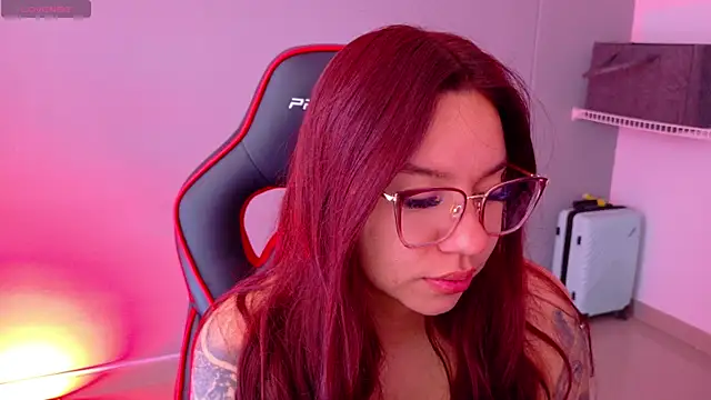 Snapshot of samantha_tattu chatting on May 1, 2026, 1:59 pm samantha tattu online show from May 1, 2026, 1:59 pm