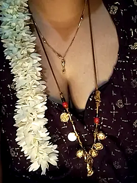 tuttifrutti17 online show from March 16, 2025, 6:42 am