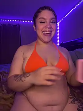 QueenNuttCollector online show from December 29, 2024, 2:17 am