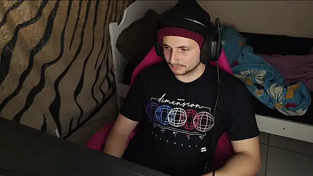 iurytx online show from February 17, 2025, 7:53 pm