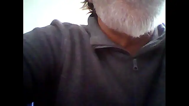 xcimeru online show from September 12, 2025, 6:57 am