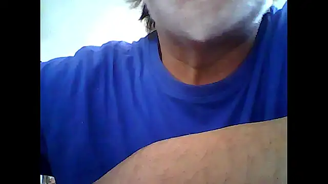 xcimeru online show from October 5, 2025, 6:45 am