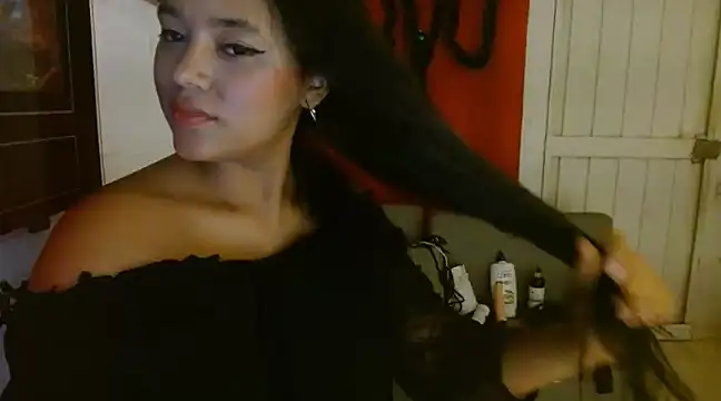 Chiara petterson online show from January 11, 2025, 4:59 am