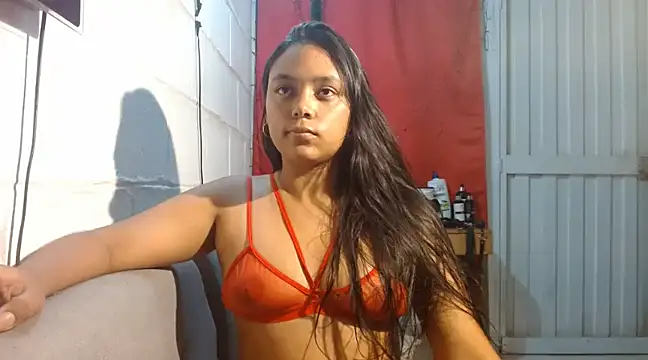 Chiara petterson online show from January 18, 2025, 4:59 am