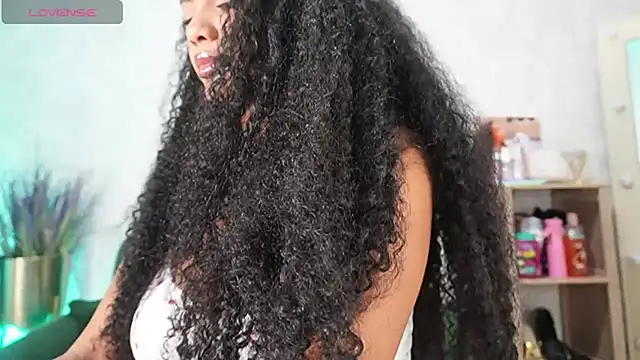 HOTBLACKANDWHITE2 online show from April 8, 2026, 3:06 am